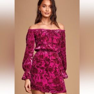 Lulus Stolen Kisses Magenta Floral Print
Velvet Off-the-Shoulder Dress